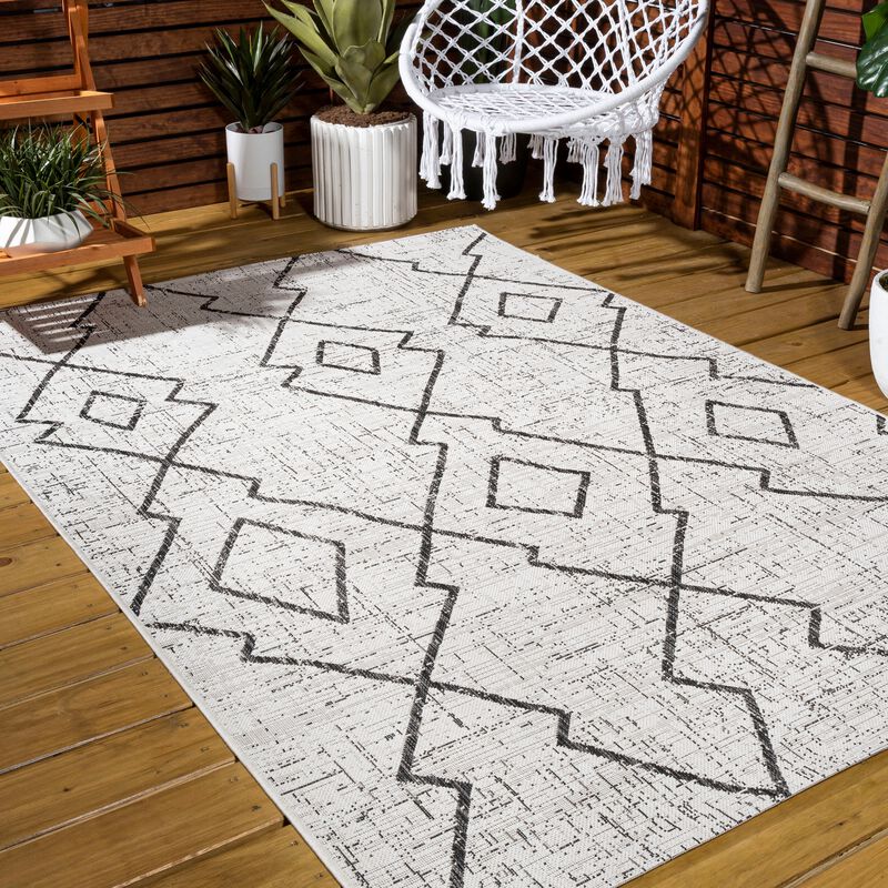 Carwa Tribal Diamond Trellis Indoor/Outdoor Area Rug