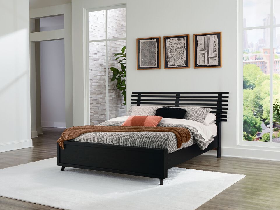 Danziar Queen Slat Panel Bed