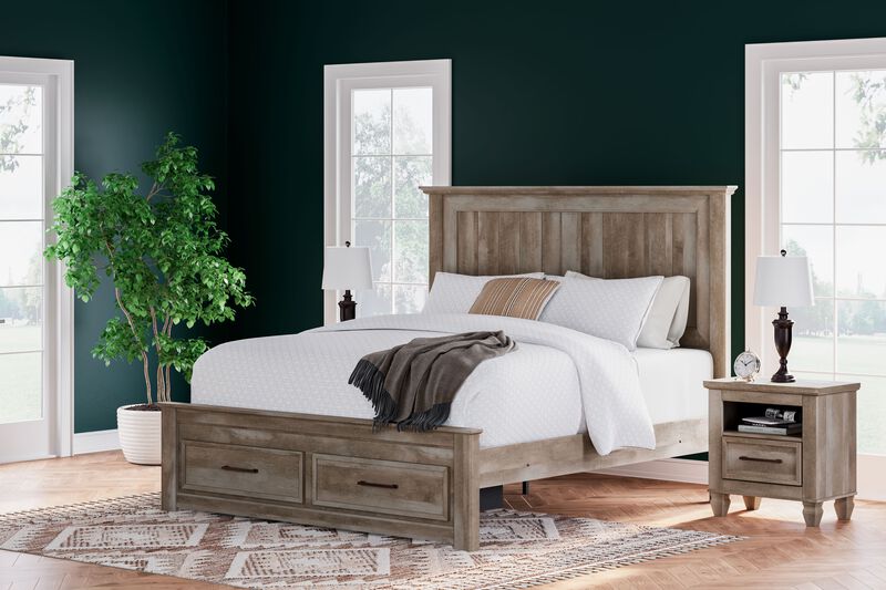 Yarbeck King Panel Bed with Storage