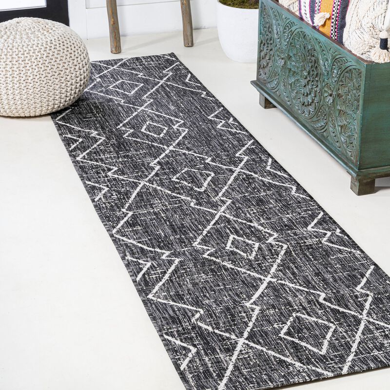 Carwa Tribal Diamond Trellis Indoor/Outdoor Area Rug