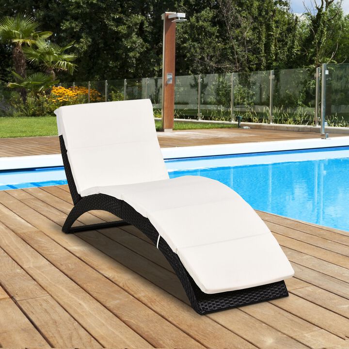 Poolside Lounger: Beige Foldable PE Rattan Chaise with Cushion