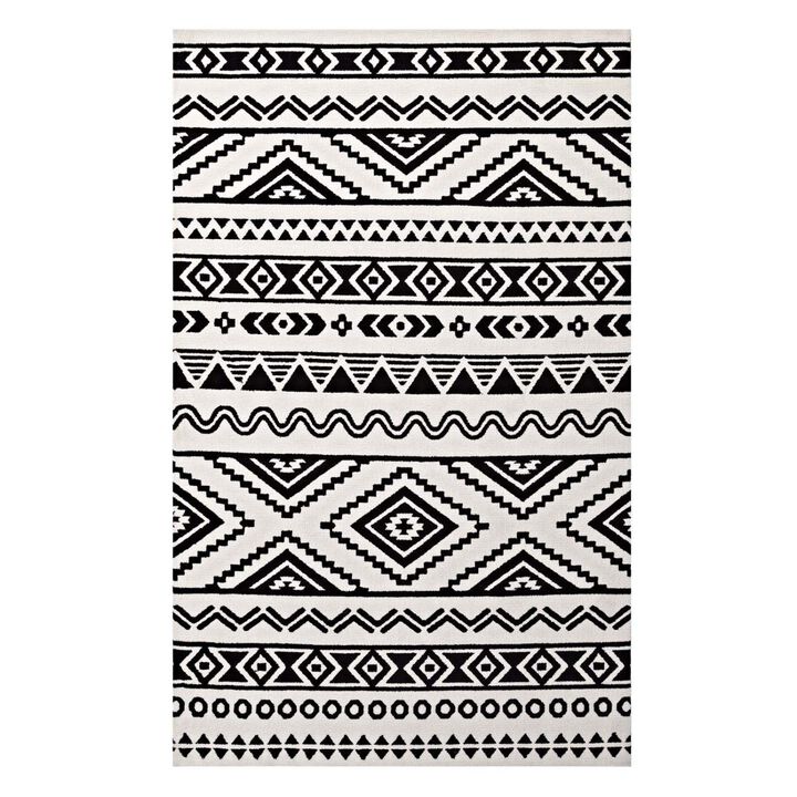 Haku Geometric Moroccan Tribal 8x10 Area Rug - Black and White