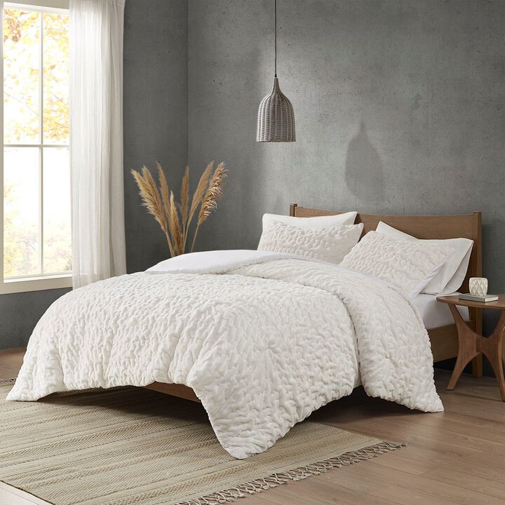 Gracie Mills Hanna Faux Fur Down Alternative Comforter Set