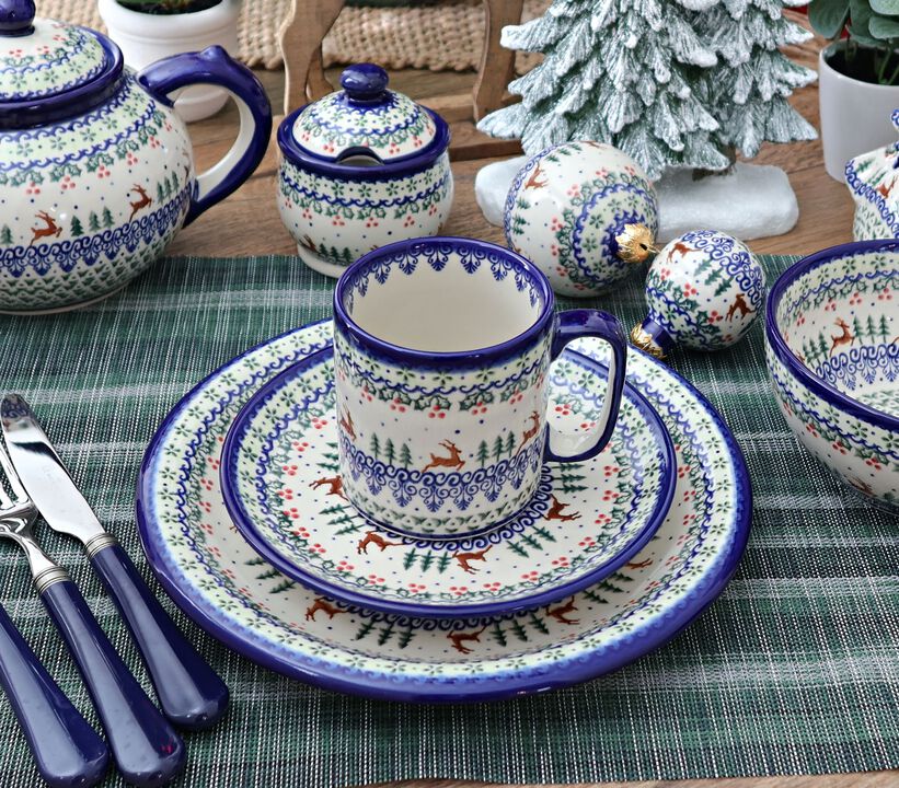 Blue Rose Polish Pottery Reindeer Delight 16 Piece Dinner Set