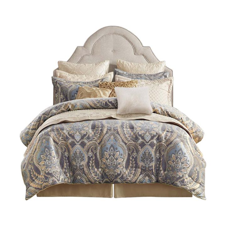 Gracie Mills Poole 4-Piece Vintage Chenille Jaquard Comforter Set