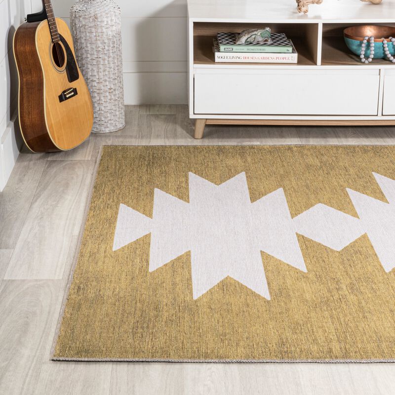 Chayton Minimalist Geometric Machine Washable Area Rug