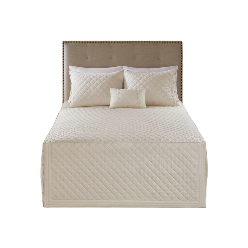 Gracie Mills Kristofer 4-Piece Reversible Tailored Bedspread Set