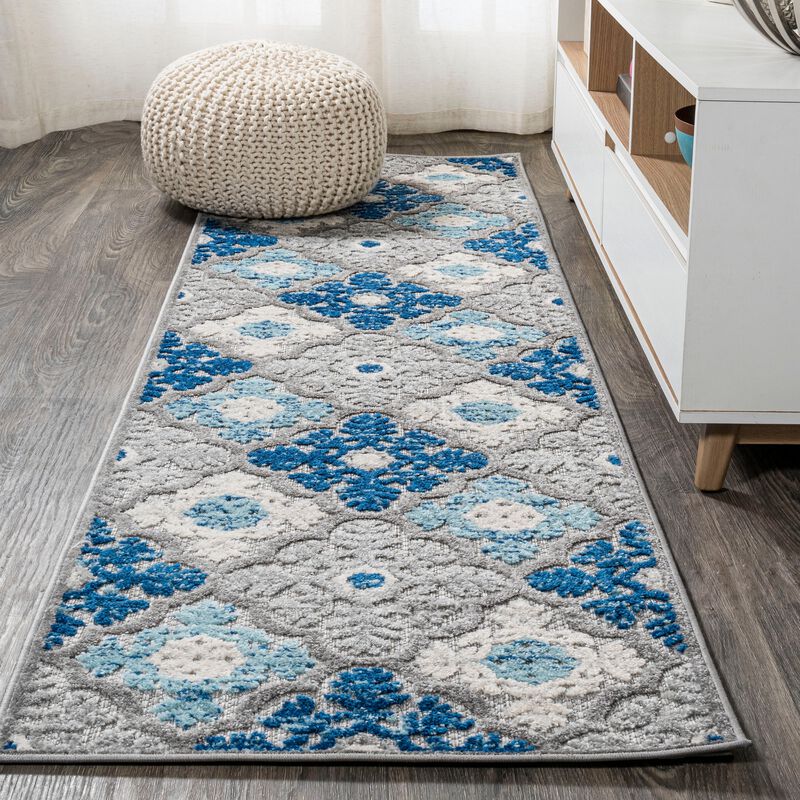 Cassis Ornate Ogee Trellis High-Low Indoor/Outdoor Area Rug