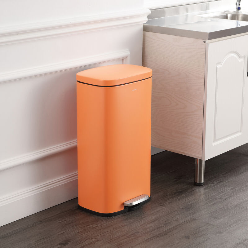 Curtis 8-Gallon Step-Open Trash Can, Carrot Cake