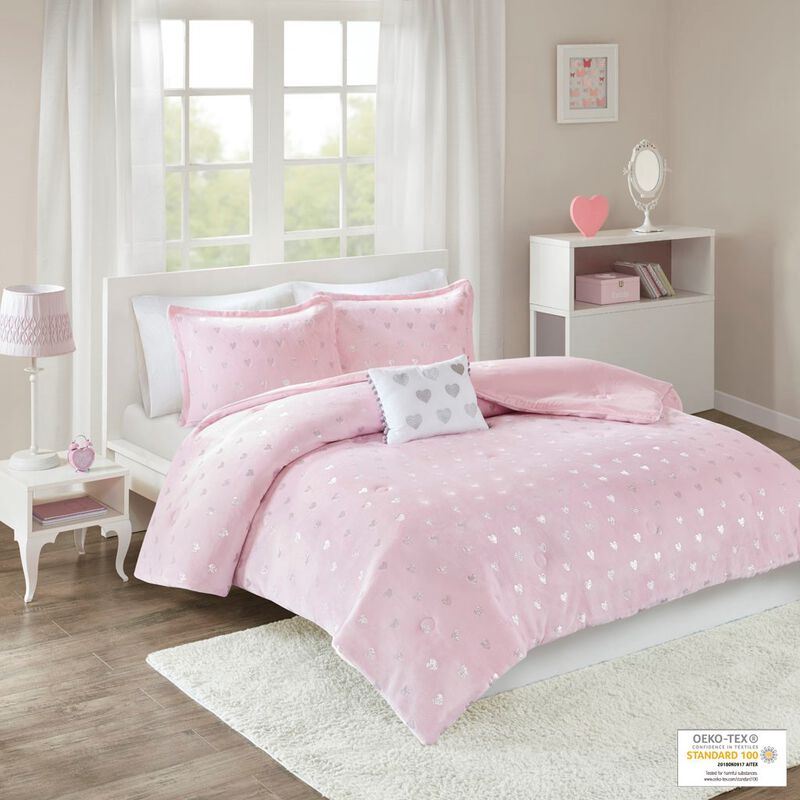 Gracie Mills Elysia Metallic Printed Plush Comforter Set