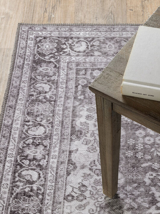 Sofia 1'9" x 2'8" Charcoal Rug