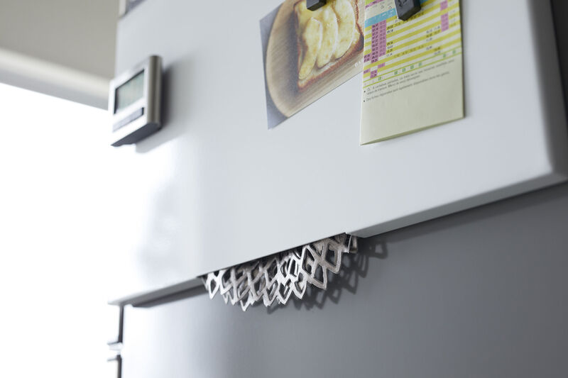 Magnetic Placemat Organizer