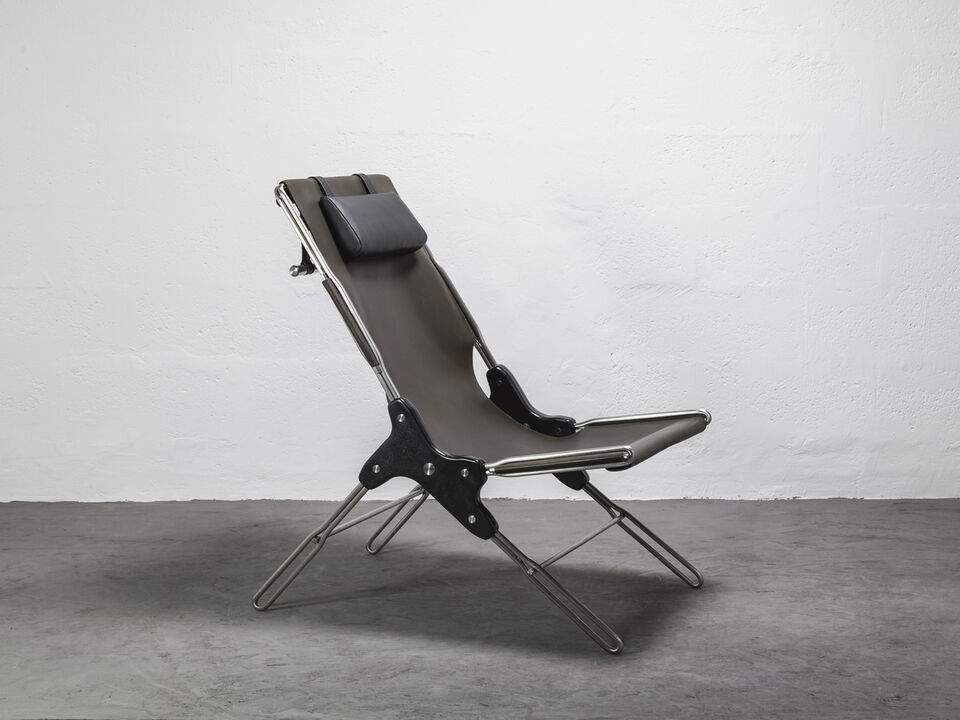 PERFIDIA_01 Leather Sling Lounge Chair by ANDEAN