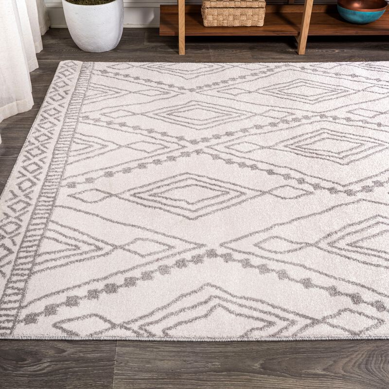 Rih Moroccan Style Diamond Area Rug