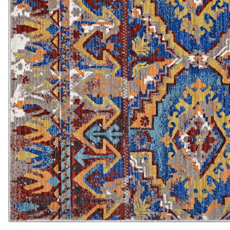 Centehua Distressed Southwestern Aztec 4x6 Area Rug - Multicolored