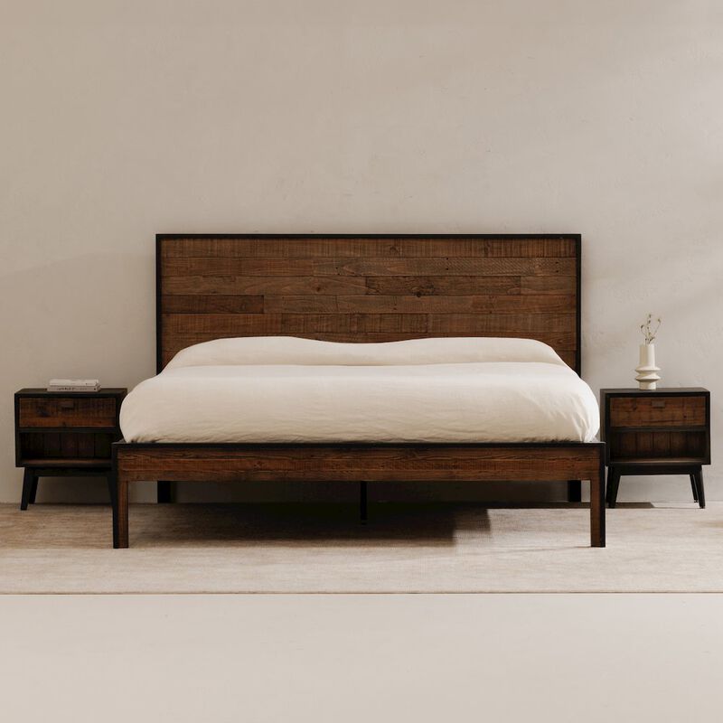 Moe’s Nova Queen Bed Black