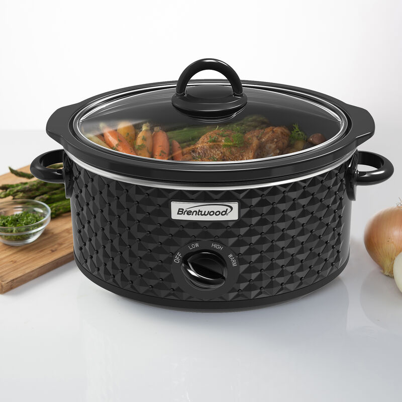 Brentwood 3.5 Quart Diamond Pattern Slow Cooker in Black