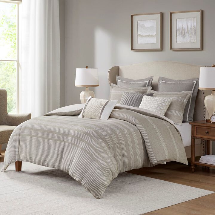 Gracie Mills Leonor Grandeur Essence 8-Piece Oversized Jacquard Comforter Ensemble with Euro Shams and Throw Pillows