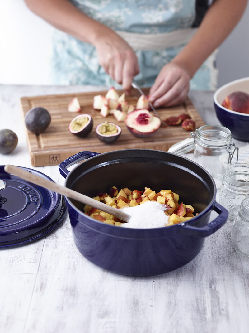 Staub Cast Iron Round Cocotte, Dutch Oven, 4-quart, serves 3-4, Made in France,  Matte Black