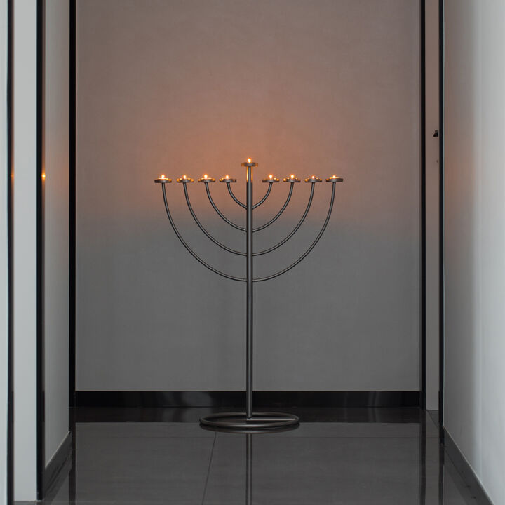 Medium Modern Silver 9 Branch Lighting Thin Pipe Hanukkah Menorah, Metal-Aluminum