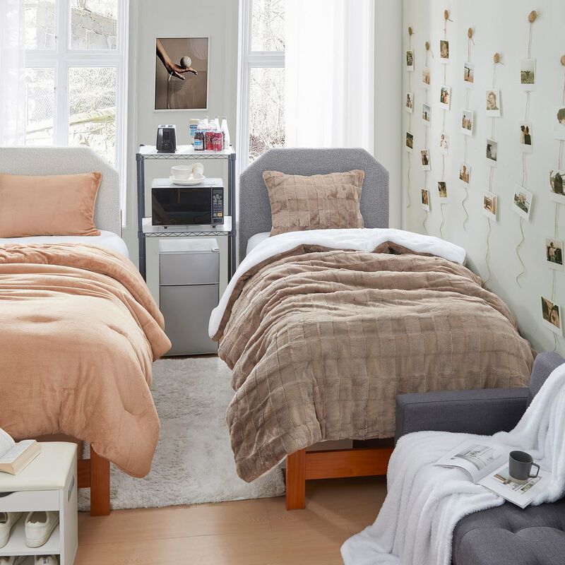 Chunky Bunny Crossing - Coma Inducer� Oversized Comforter Set