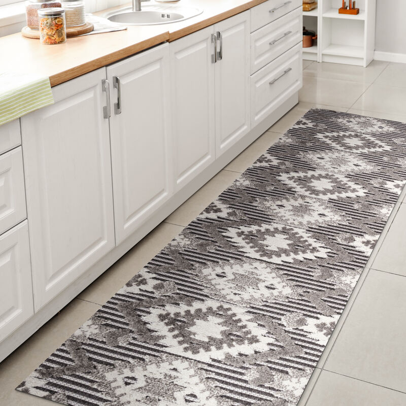 Sumak High-Low Pile Neutral Diamond Kilim Area Rug