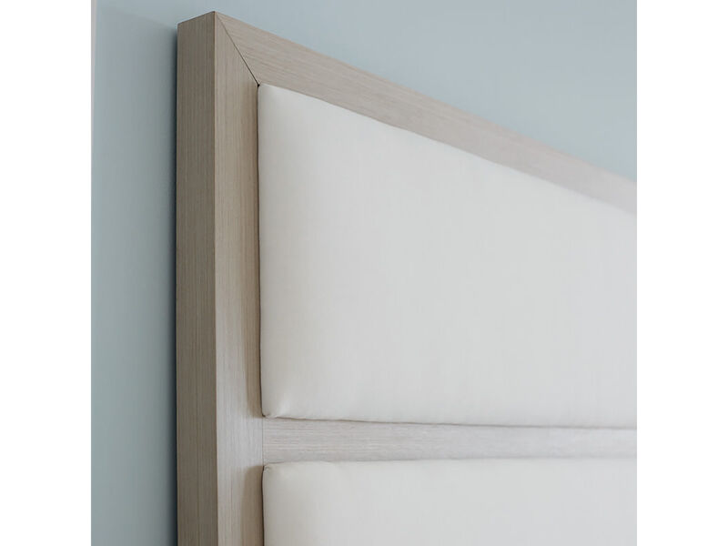 Axiom Panel Bed