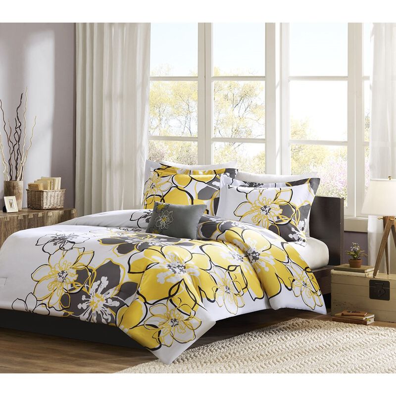 Gracie Mills Laszlo Vibrant Floral Comforter Set