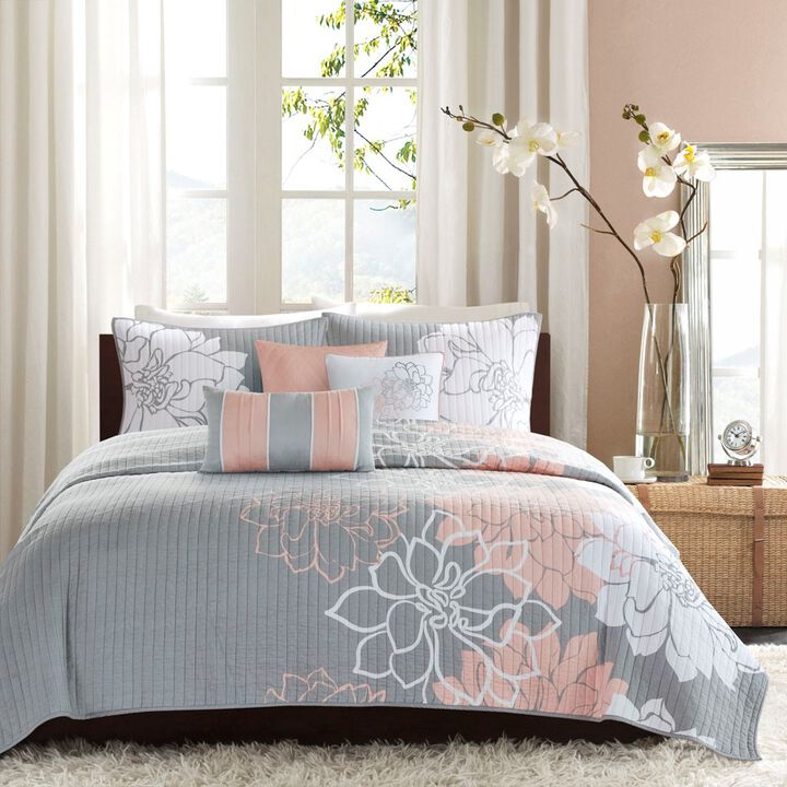 Gracie Mills Glenda 6-Piece Reversible Cotton Printed Quilt Set with Throw Pillows