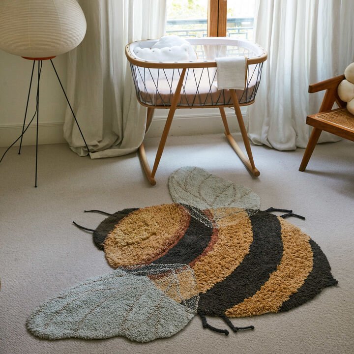 Washable rug Bee