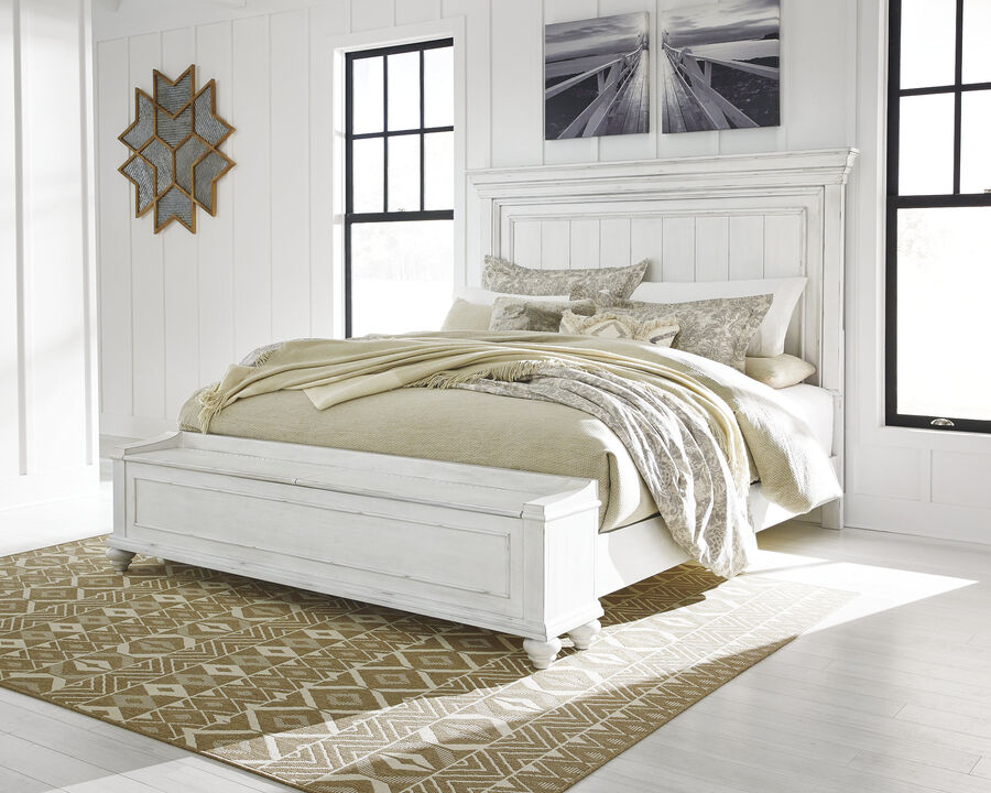 Kanwyn King Panel Bed W/Storage Bench