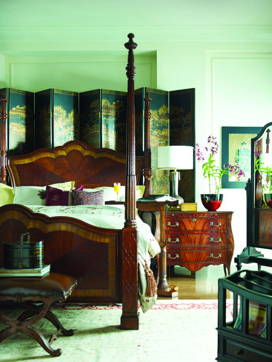 Versailles King Poster Bed