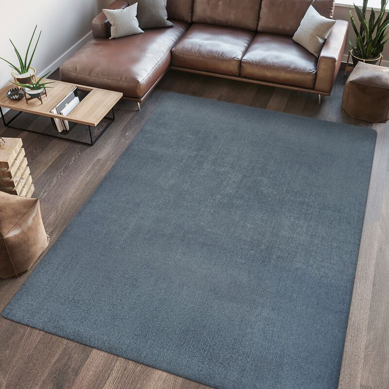 Twyla Classic Solid Low-Pile Machine-Washable Blue. Area Rug