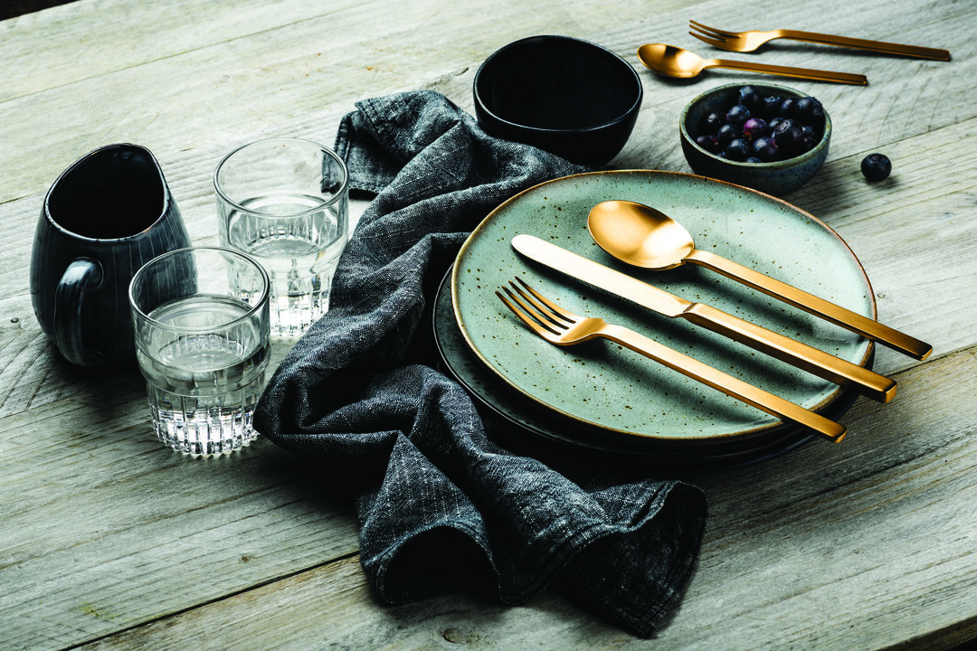 Stile By Pininarina 5-Piece Flatware Set in Ice Gold