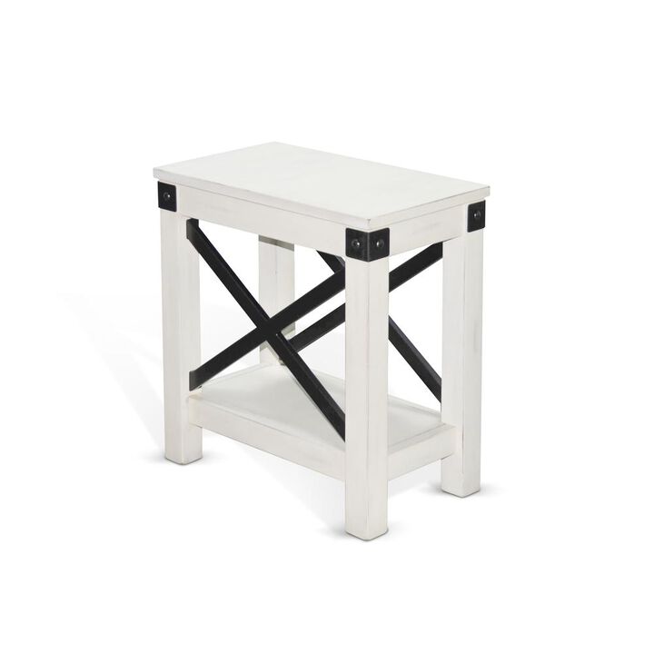 Sunny Designs Bayside White Wood Chair Side Table