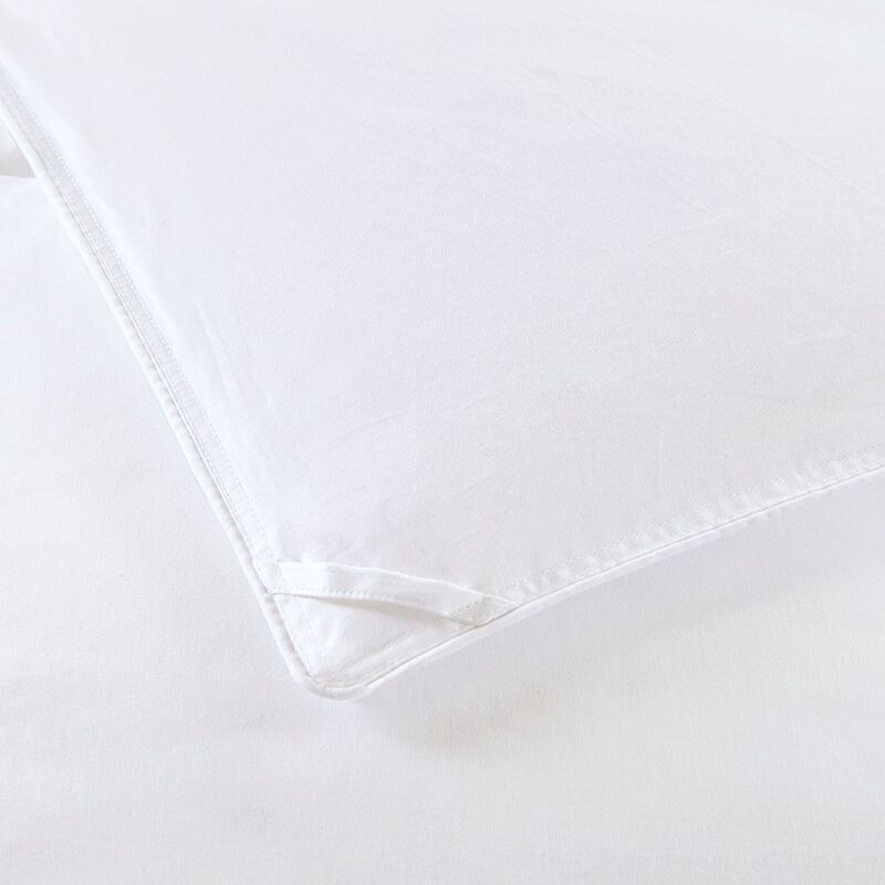 Gracie Mills Pierce 300 Thread Count White Down Comforter with 3M Scotchgard Protection Level 2 Warmth