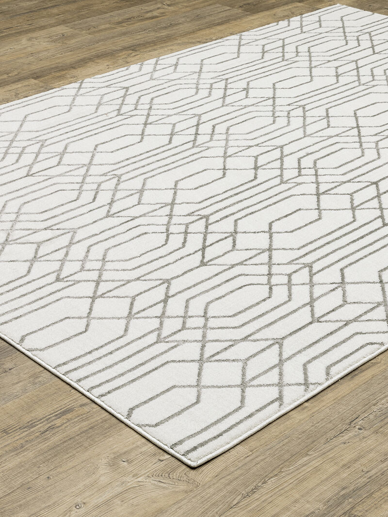 Montecito 6'7" x 9'6" White Rug