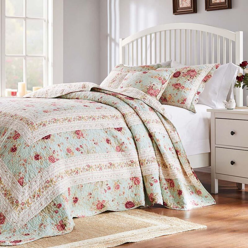 Greenland Home Antique Rose Bright Florals and Whimsical Songbirds Bedspread Set 3-Piece