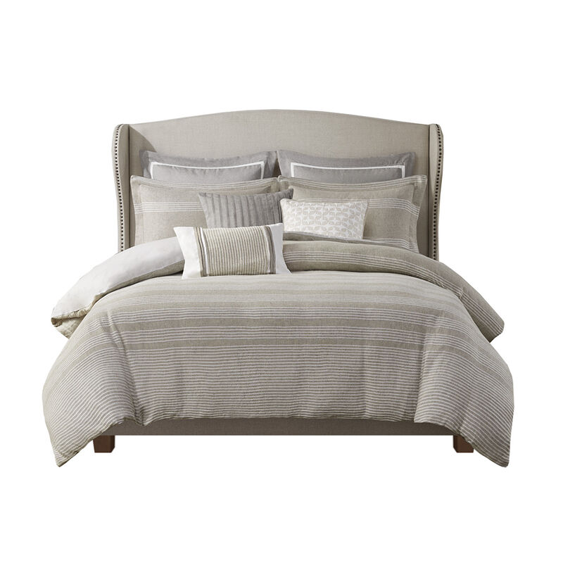 Gracie Mills Leonor Grandeur Essence 8-Piece Oversized Jacquard Comforter Ensemble with Euro Shams and Throw Pillows