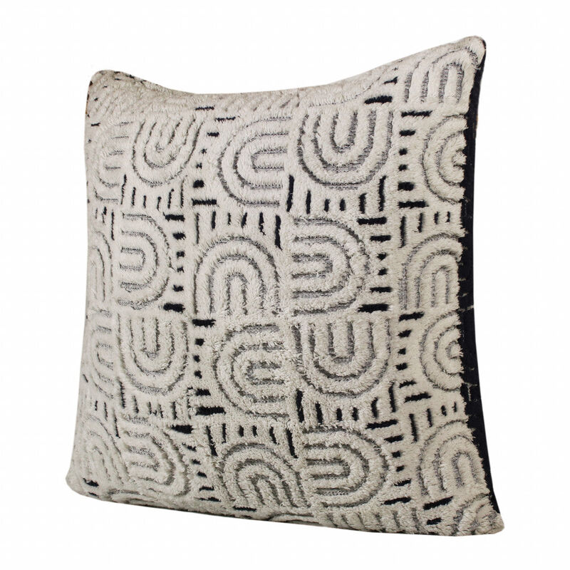 Homezia Set Of Two 30" X 30" White Geometric Zippered 100% Cotton Throw Pillow