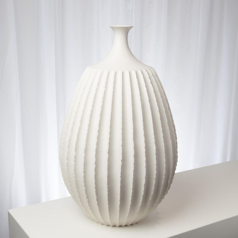 Sawtooth Vase- White Large