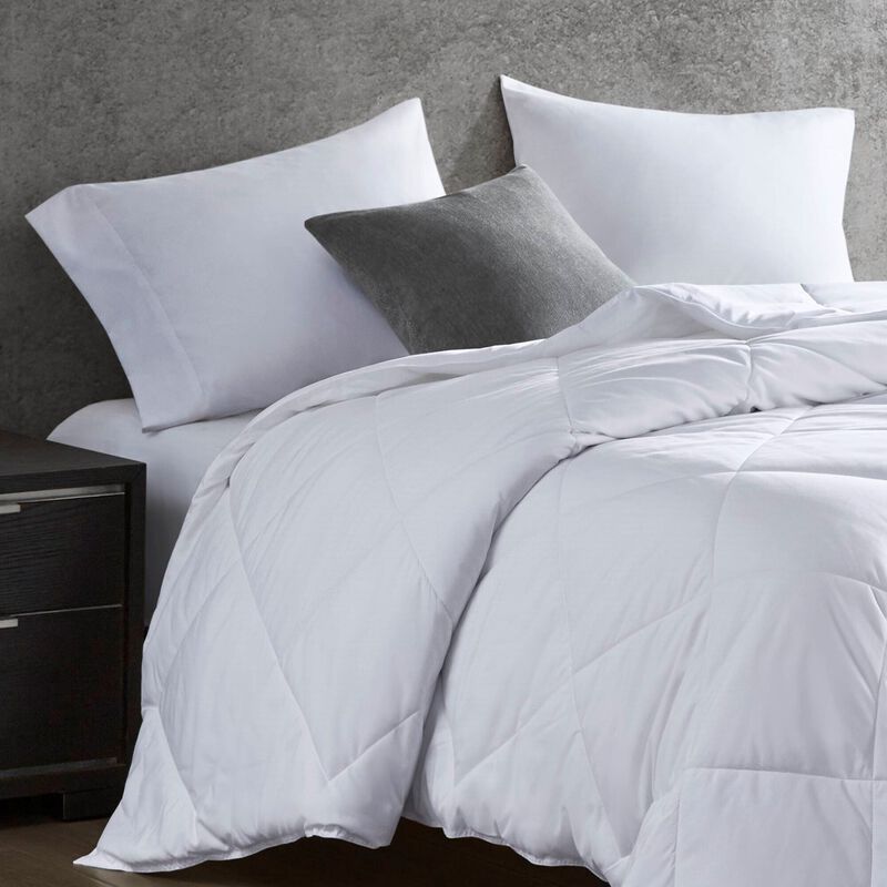 Gracie Mills Brielle Oversized Down Alternative Comforter - King/Cal King