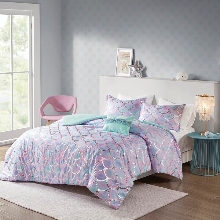 Gracie Mills Oriana Metallic Fish Scale Printed Reversible Comforter Set