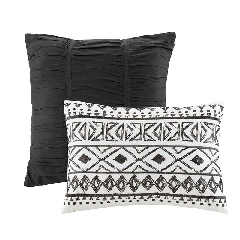 Gracie Mills Caelius Modern 7-Piece Reversible Cotton Quilt Set with Euro Shams and Throw Pillows