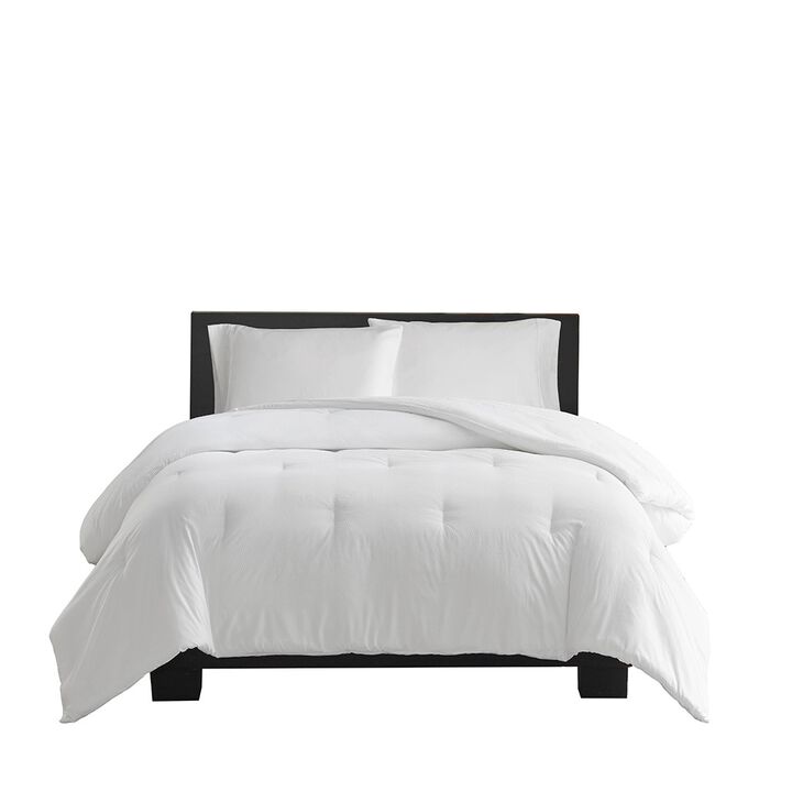 Gracie Mills Leonard Solid Honeycomb Oversized Down Alternative Comforter