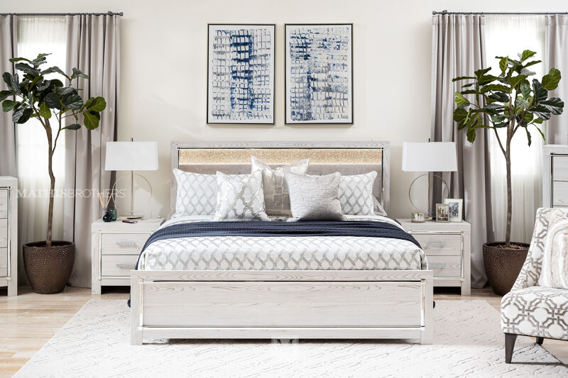 Altyra King Bedroom Suite in White
