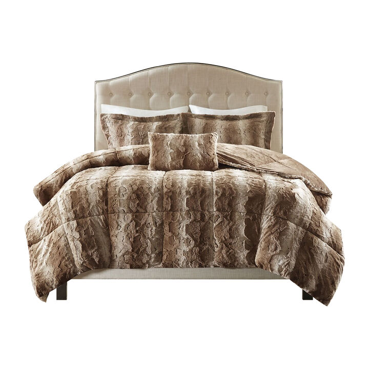 Gracie Mills Shawn 4-Peice Soft Faux Fur to Mink Comforter Set