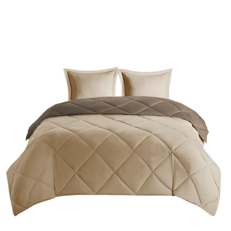 Gracie Mills Vicente Reversible Diamond Quilt Down Alternative Comforter Set with 3M Scotchgard Protection