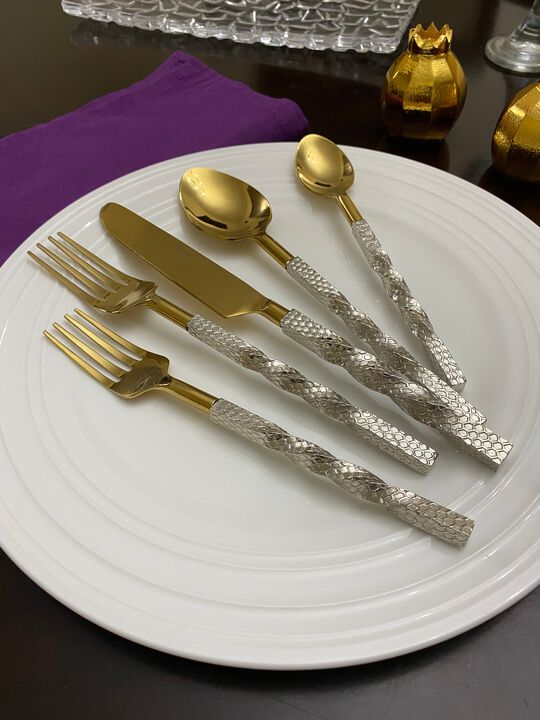 Desinger 20 Piece Gold Flatware Set, Service for 4 (Twist Handle)