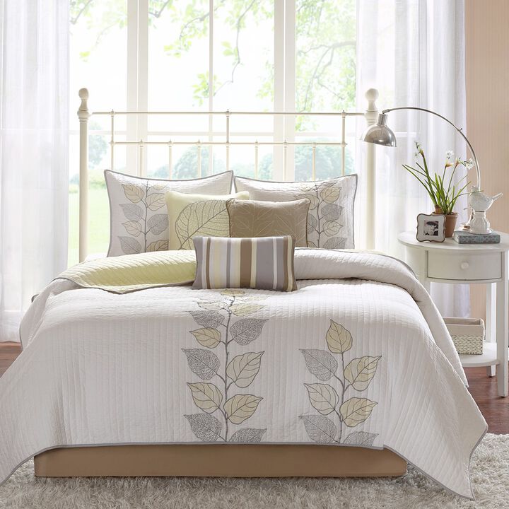 Gracie Mills Forest 6-Piece Embroidered Quilt Set with Throw Pillows